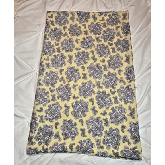 Lauren Ralph Lauren Studio Pillowcases Set of 2 Yellow Paisley Standard Size - Picture 6 of 6